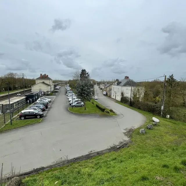 photo les habitants du village de la gare, à varades (loireauxence), pourtant au sec, ont reçu l’ordre de quitter leurs maisons.  ©  ouest-france