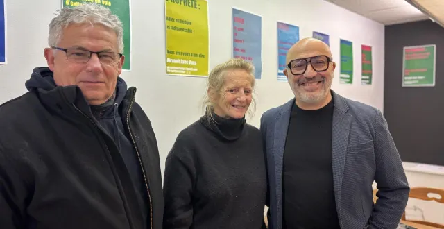 photo  david didier (à gauche), charlotte varlet (au milieu) et didier dupic (à droite), tous trois colistiers dans le collectif « airvault avec vous ».  &copy;  co – léo candas 