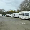 photo  une trentaine de caravanes s’est installée sur le parking du centre culturel de la commune. 