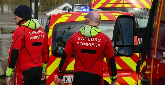 photo  les plongeurs du service départemental d’incendie et de secours ont été mobilisés, mardi 17 février, à rochefort-sur-loire.  &copy;  photo courrier de l’ouest - laurent combet 