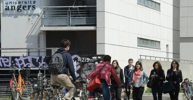 photo  des milliers d’étudiants rattachés à l’université d’angers sont concernés par les inondations en maine-et-loire.  &copy;  archives co - josselin clair 