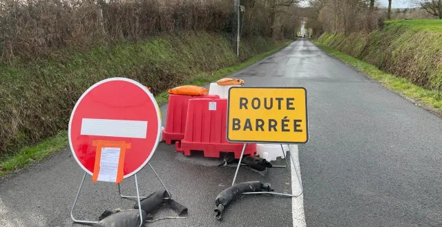 photo  après l’effondrement d’un talus sur la rd 102 à bousse le vendredi 13 février 2026, la voie devrait rester coupée plusieurs semaines.  &copy;  le maine libre – louis gohin 