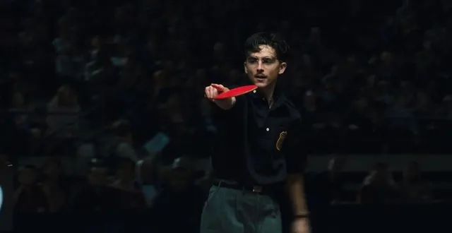 photo  le film « marty supreme », avec timothée chalamet, sort ce mercredi 18 février dans les salles de cinéma, en france. on vous raconte l’histoire dont le film s’est inspiré.  &copy;  photo : metropolitan film export 