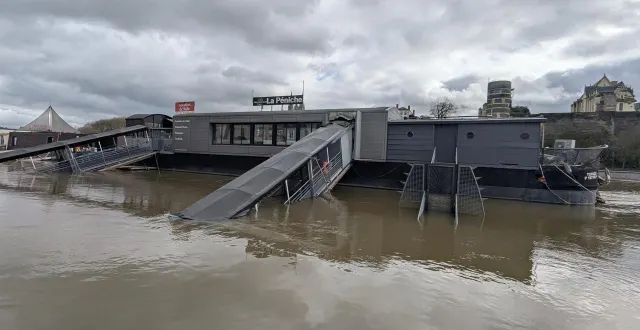 photo  ce mercredi 18 février 2026, à angers, la rivière la maine gagne du terrain aux abords de la cale de la savatte, ce qui va entraîner prochainement sa fermeture.  &copy;  ouest-france 