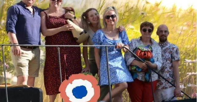 photo  « élise et moi », une comédie theâtrale présentée le 28 mars.  &copy;  les tréteaux de malestable 