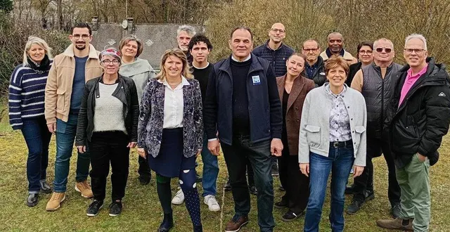photo  pascal poulard et une partie de sa liste « au cœur de briollay ».  &copy;  co 