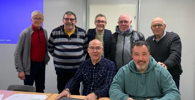 photo  le bureau de l’oms 2026 : de gauche à droite, michel graveleau, daniel touchard, yvonnick terrien, philippe dubois, serge barthe ; assis, alain gaugain et yohann coqueri.  &copy;  y. terrien. 