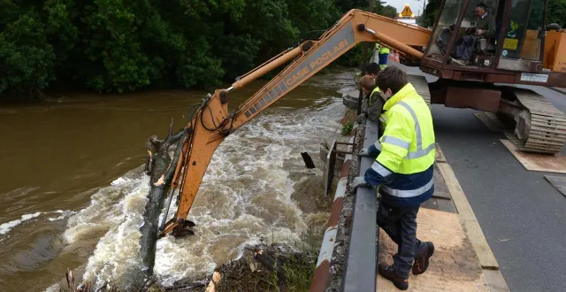 photo  selon le professeur émérite en sciences du sol et hydrologie à l’institut agro campus d’angers, sylvain charpentier, « le risque serait une rupture de digue de loire mais il n’y en a pas eu depuis 1856 ».  &copy;  laurent combet 