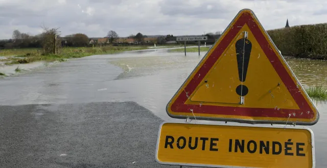 photo  des routes sont toujours barrées ce jeudi 19 février 2026. le point de la matinée.  &copy;  le maine libre - yvon loué 