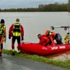 photo douze pompiers venus de l’extérieur du département renforcent les effectifs locaux, notamment pour retrouver le disparu dans la loire.