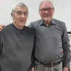 photo  jean-pierre lapierre (à gauche) et rené beauduffe, président de la chorale Éclats de voix. 