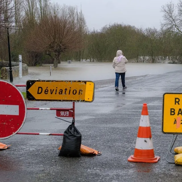 photo des vols de panneaux de signalisation ont été signalés par certaines communes : la préfecture rappelle « qu’il est absolument interdit de déplacer des panneaux installés pour assurer la sécurité des usagers de la route ».  ©  simon torlotin / ouest-france
