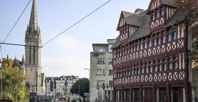 photo  la maison des quatrans, immeuble historique de la ville, a été vendue ce jeudi 19 février 2026.  &copy;  charles bury / archives ouest-france 