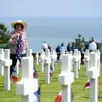 photo entre 1,5 et 2 millions de visiteurs se rendent chaque année au cimetière militaire américain de colleville-sur-mer, sur les plages du d-day.
