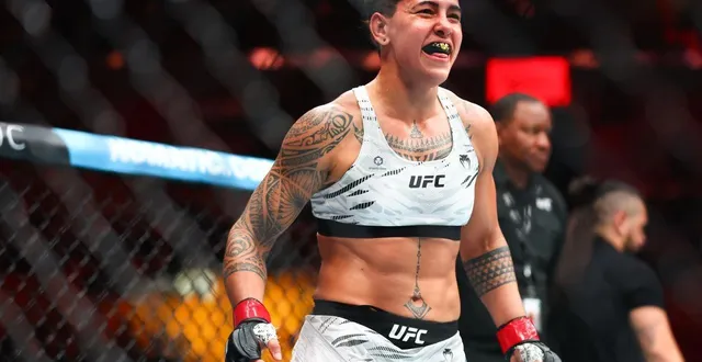 photo  la française nora cornolle combat joselyne edwards ce samedi 21 février à l’ufc fight night 267 de houston.  &copy;  megan briggs / afp 