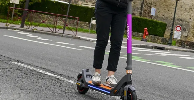 photo  au mans, les trottinettes électriques sont interdites dans le centre piéton le samedi. une dérogation à la règle générale. le maine libre vous explique.  &copy;  photo le maine libre - yvon loué 