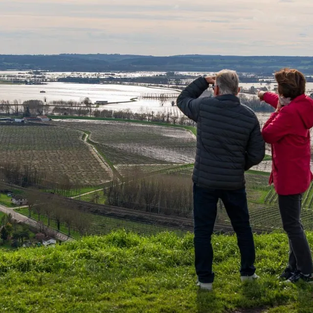 photo la croix de pech de berre dans le lot-et-garonne. le département est passé en vigilance orange après un niveau d’alerte maximal depuis le 11 février.  ©  hans lucas via afp