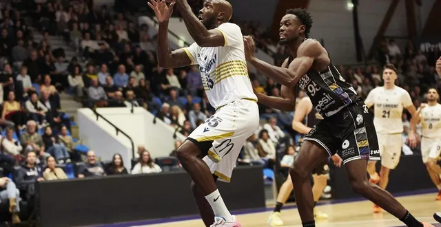 photo  parfait njiba.  &copy;  archives morgane le guen 