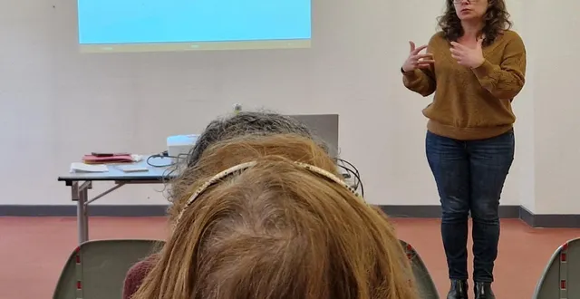 photo  karine roget, responsable du service d’information et de soutien aux tuteurs familiaux istf 49.  &copy;  . ouest-france 