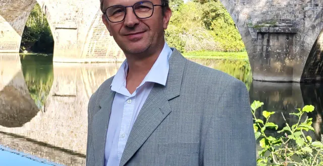 photo  sébastien lozac’h.  &copy;  co 