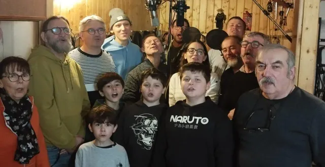 photo  les participants à l’enregistrement audio en studio à beaupréau.  &copy;  co 