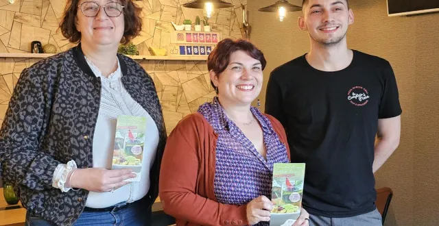 photo  marlène roué (directrice d’osez mauges) et émeline coreau (osez mauges) chez antoine bidet (le comptoir à pizza) à orée-d’anjou.  &copy;  co. 