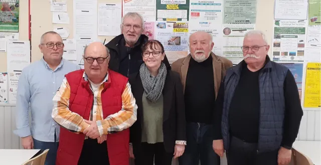 photo  le président de l’union comète, autour du président yvan gilbert.  &copy;  document remis 