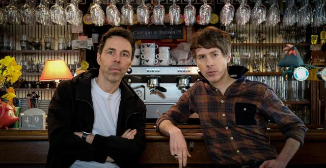 photo  les frères nico et fred ont trouvé leur identité dans la langue française. ils jouent de toutes les gammes, mêlent les rengaines estivales et les ballades mélancoliques, les titres rageurs et les chansons les plus intimes.  &copy;  hugo boisnard 