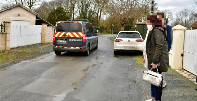 photo  la compagnie de gendarmerie de niort multiplie les patrouilles dans le village depuis janvier 2026, dans le cadre de l’enquête et pour rassurer la population.  &copy;  co - marie delage 