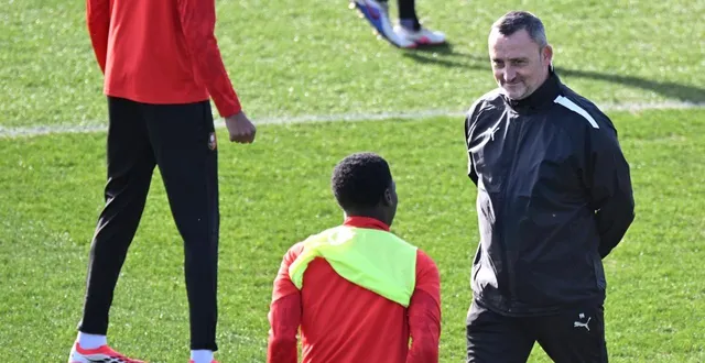 photo  franck haise aura eu quatre jours pour préparer son équipe avant le déplacement du stade rennais à auxerre.  &copy;  thomas brégardis / ouest-france 