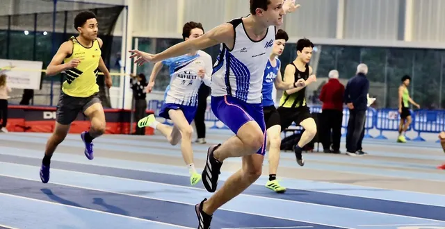 photo  thibaut gromala en phase ascendante sur la piste.  &copy;  sébastien dieu devienne 