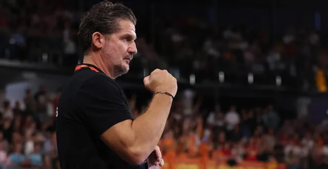 photo  entraîneur entraînant, sébastien quintallet a métamorphosé le visage du caen hb.  &copy;  marc olejnik 