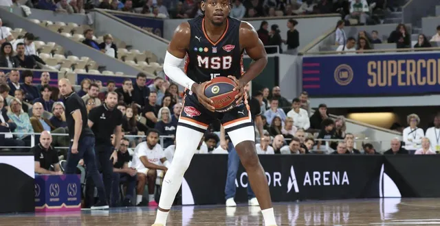 photo  touché à la main droite en quart de finale face à nanterre, wilfried yeguete ne disputera pas la demi-finale de la leaders cup contre bourg-en-bresse ce samedi 21 février.  &copy;  maxppp 
