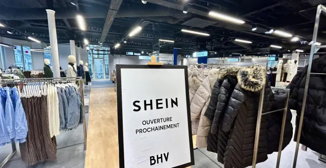 photo  angers, place du ralliement, le 21 février 2026. shein devrait ouvrir … prochainement.  &copy;  co 