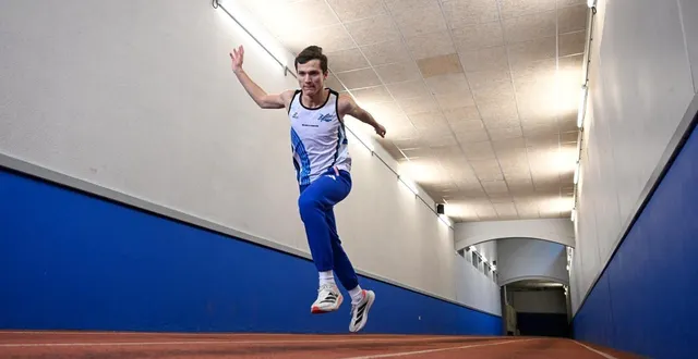 photo  thibaut gromala.  &copy;  josselin clair 