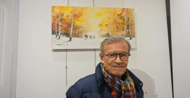 photo  le prix du public peintre est revenu à vincent darsonval, d’avrillé.  &copy;  salon de la doutre 