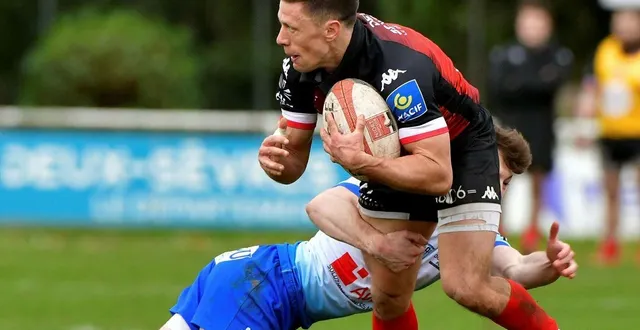 photo  tim menzel et les niortais ont longtemps cru pouvoir ramener plus qu’un point de bourgoin-jallieu.  &copy;  co - marie delage 