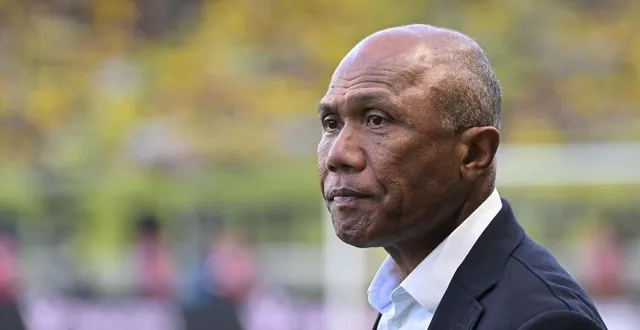photo  kombouaré devrait remplacer gilli à la tête du paris fc.  &copy;  afp 