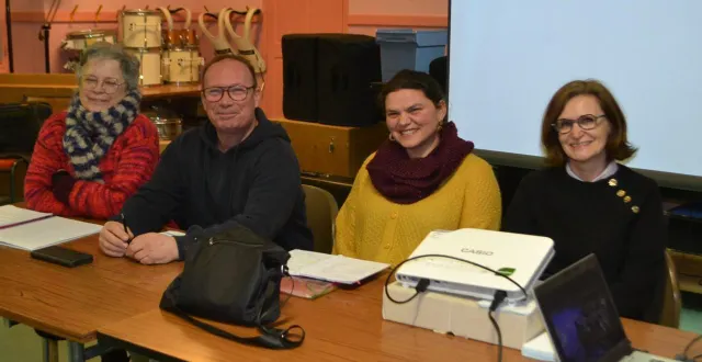 photo  cécile dantin, patrice riauté, sandrine clin, sophie belliot.  &copy;  le maine libre 