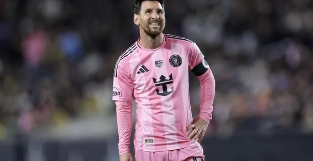 photo  lionel messi et l’inter miami se sont inclinés (3-0) face au lafc en ouverture de la saison de mls.  &copy;  ryan syrius/getty images via afp 