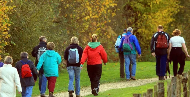 photo  les marcheurs s’élanceront pour 5,5 km.  &copy;  archives le maine libre 