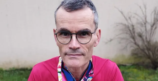 photo  avec ses participations à cinq plus grands marathons du monde, philippe henry a déjà obtenu cinq médailles. avec le 6e marathon de boston, il obtiendra la suprême récompense avec la médaille six étoiles.  &copy;  ouest-france 