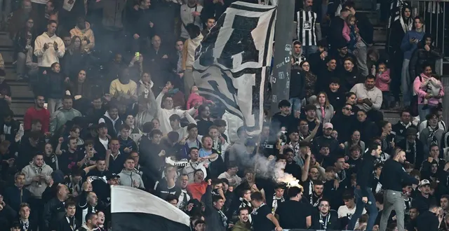 photo  le kdlb, le groupe ultra d’angers sco.  &copy;  franck dubray / ouest france 