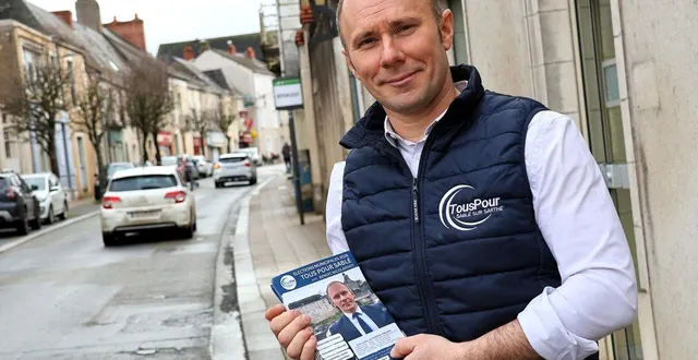 photo  benoît nicolardot fait de la rénovation de la première tranche de la rue saint-nicolas une promesse prioritaire s’il est élu aux élections municipales de mars 2026 à sablé-sur-sarthe.  &copy;  ouest-france 