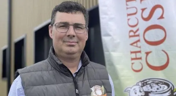 photo  frédéric cosme est le pdg des charcuteries cosme depuis huit ans.  &copy;  ouest-france 