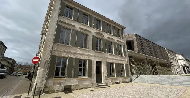 photo  le centre socioculturel grand nord est situé aux 1 et 2, place de strasbourg.  &copy;  co – gabin chamereau 