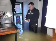 photo  arnaud menager, 45 ans, est dans son restaurant inondé, à angers (maine-et-loire). 