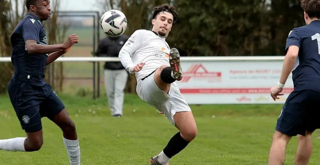 photo  tom souleilhavoup et avenir 79 n’ont rien lâché contre angoulême.  &copy;  co – benoit felace 