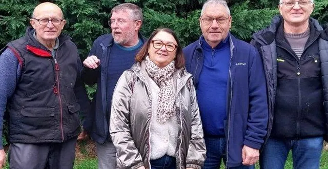 photo  de g. à d. : daniel leray, françois mombrun, régine bellanger, raymond albert et christian godeau.  &copy;  co 