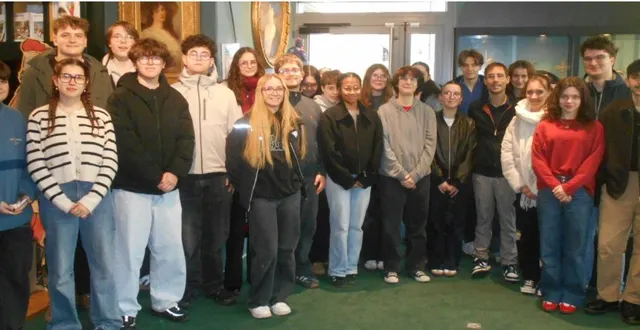 photo  les trente-cinq élèves de terminale du lycée racan inscrits en section musique.  &copy;  ouest-france 